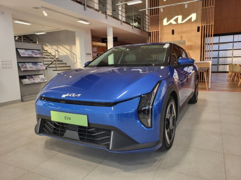 Kia EV4 – zdjęcie samochodu