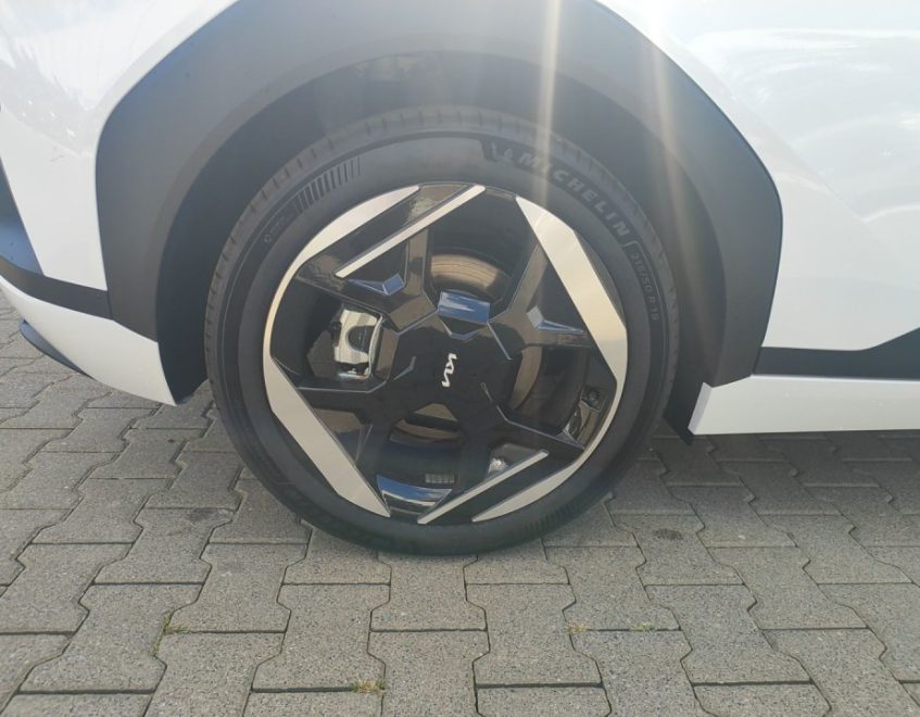 Kia EV4 – zdjęcie samochodu