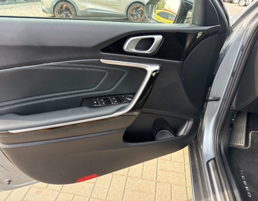 Kia XCeed – zdjęcie samochodu