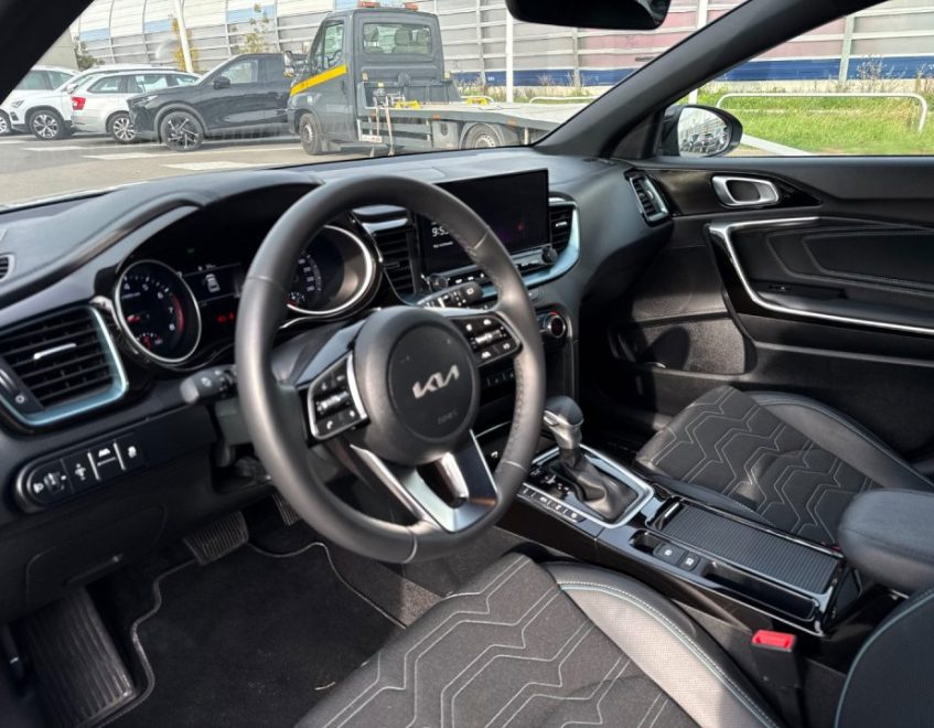 Kia XCeed – zdjęcie samochodu