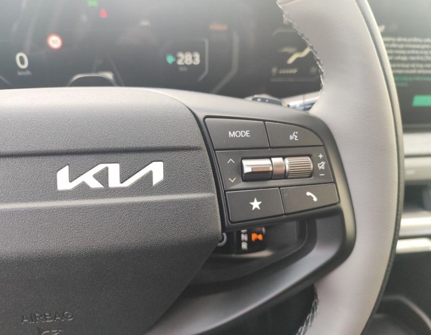 Kia EV4 – zdjęcie samochodu