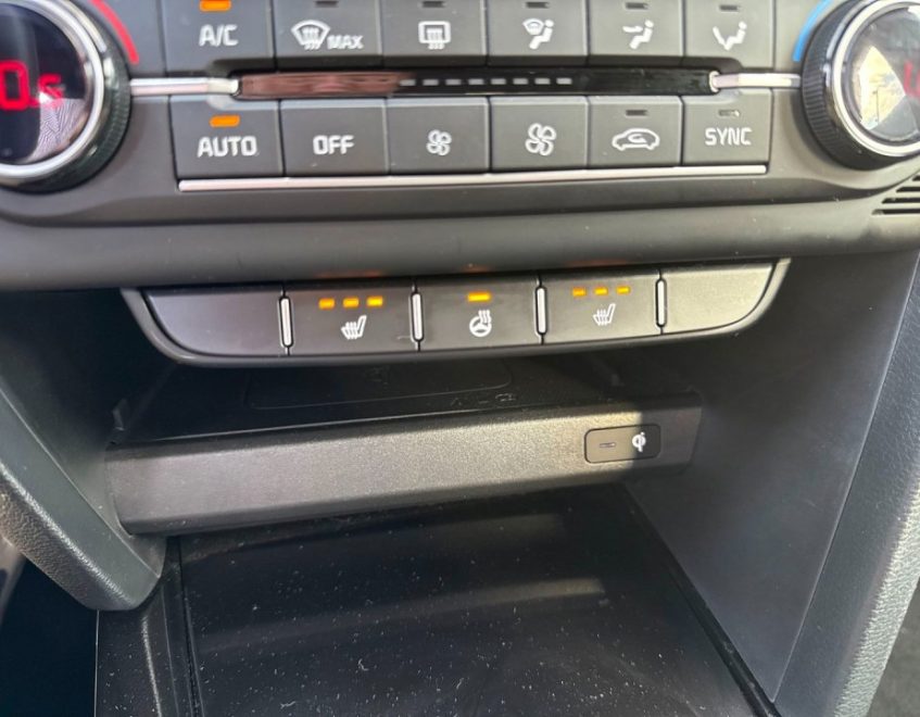 Kia XCeed – zdjęcie samochodu
