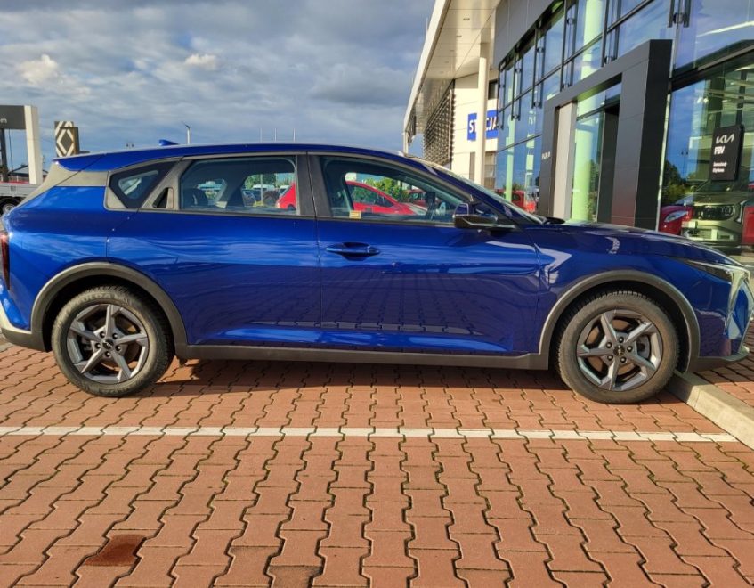 Kia K4 – zdjęcie samochodu
