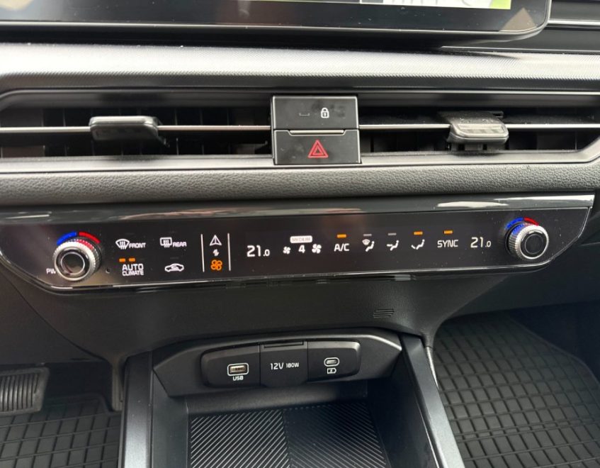 Kia XCeed – zdjęcie samochodu