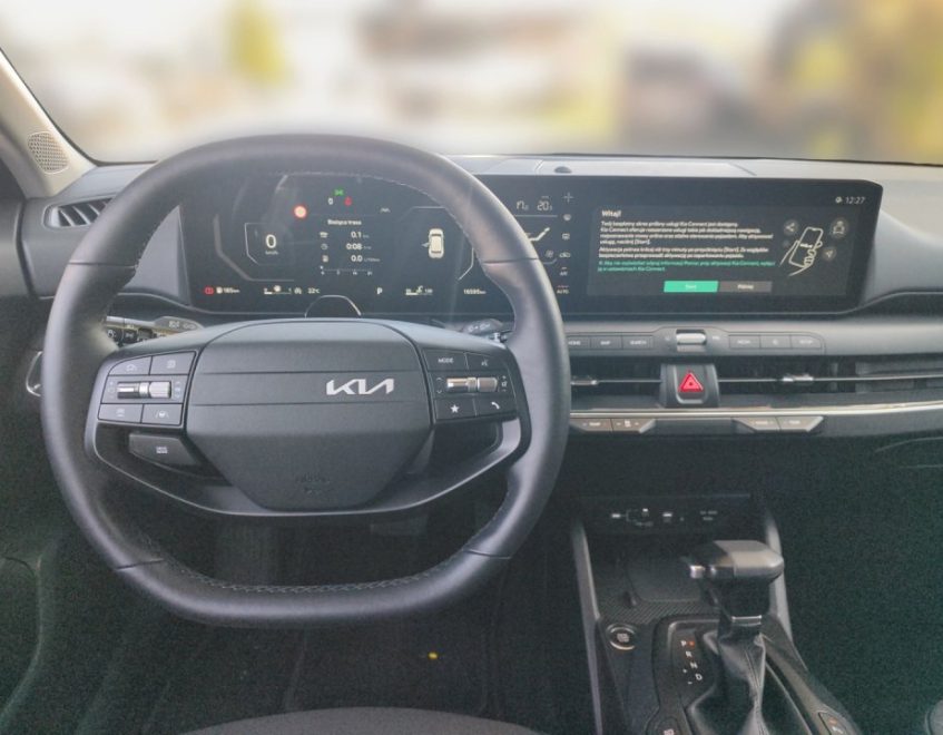 Kia K4 – zdjęcie samochodu