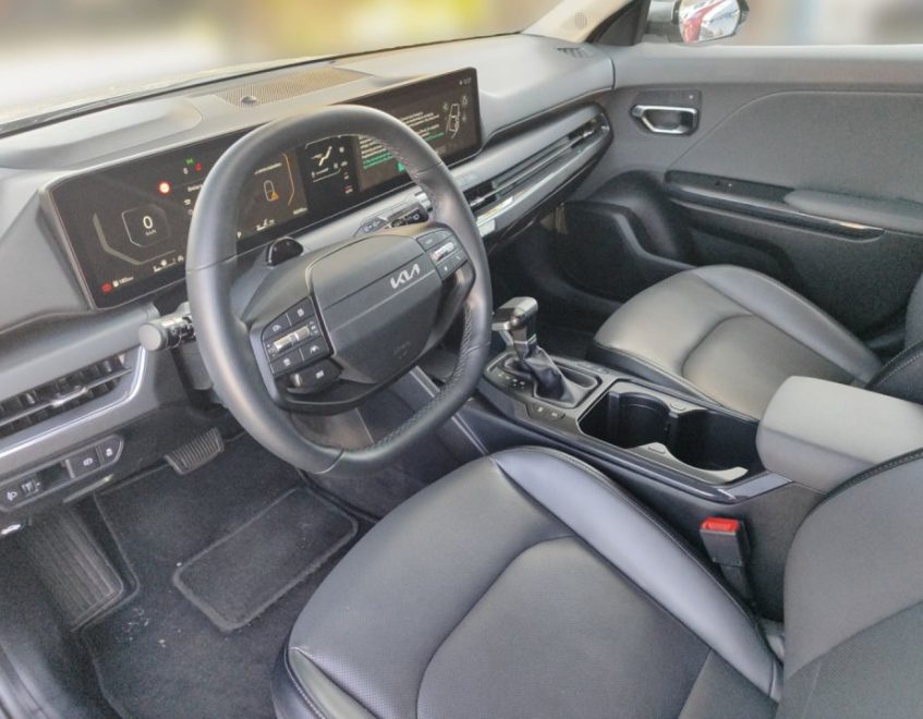 Kia K4 – zdjęcie samochodu