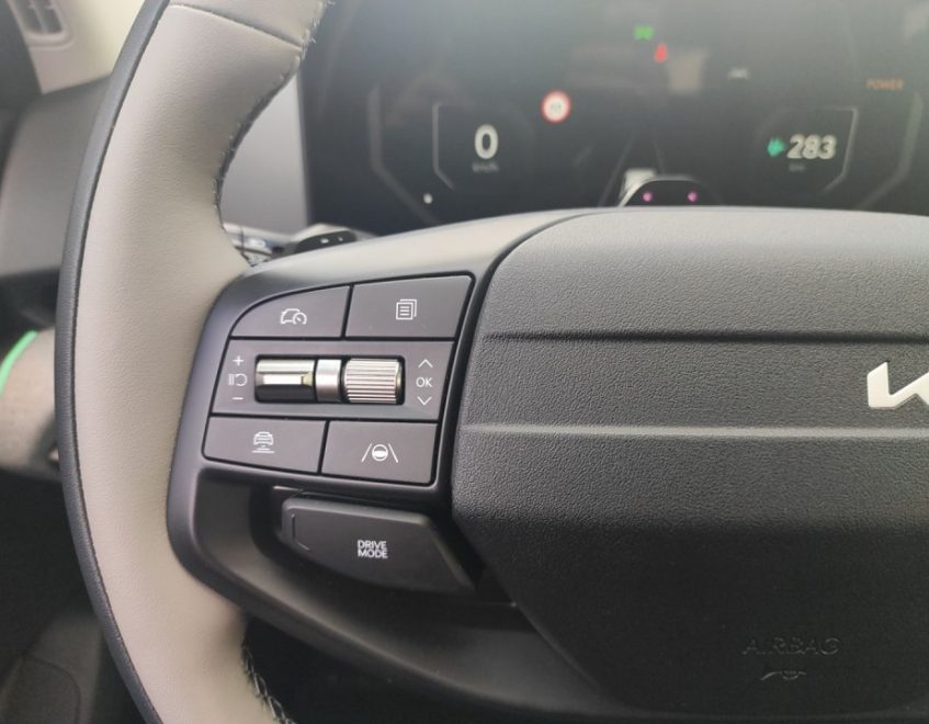 Kia EV4 – zdjęcie samochodu